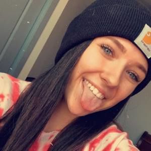 Meet your Posher, Madi